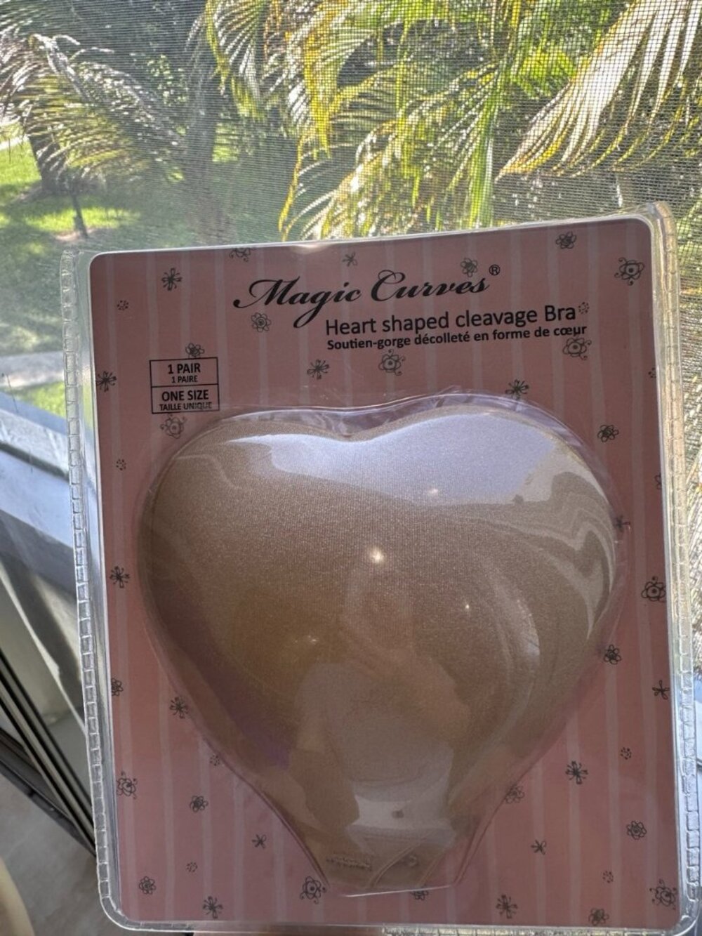 Adhesive sticky bra
